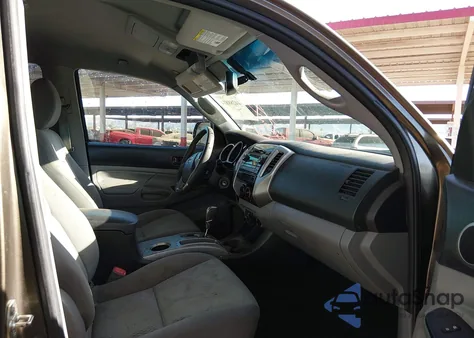 2012 Toyota Tacoma Prerunner V6 z USA, uszkodzony, nr VIN 3TMKU4HNXCM034081